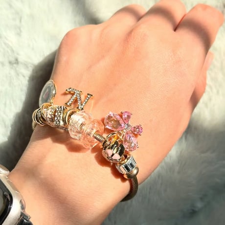 nicolelee バタフライゴールドチャームブレスレット